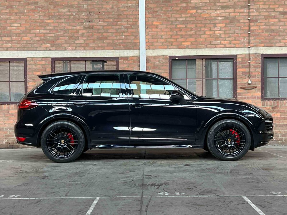 Porsche Cayenne GTS 4.8 V8 420pk 2014