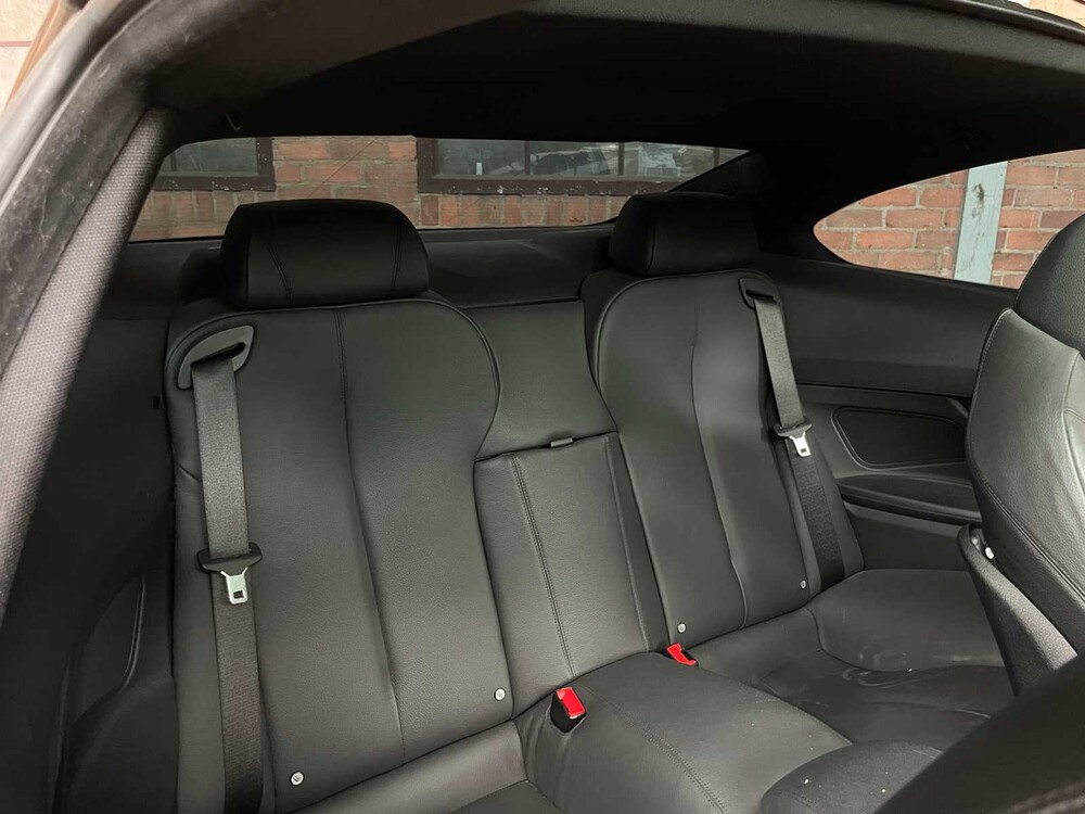 BMW 650i Coupé M-Sport 4.4 V8 450pk 2012 6-serie