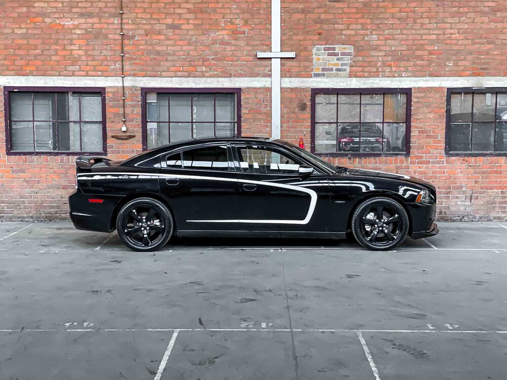 Dodge Charger RT HEMI 5.7 V8 375pk 2013