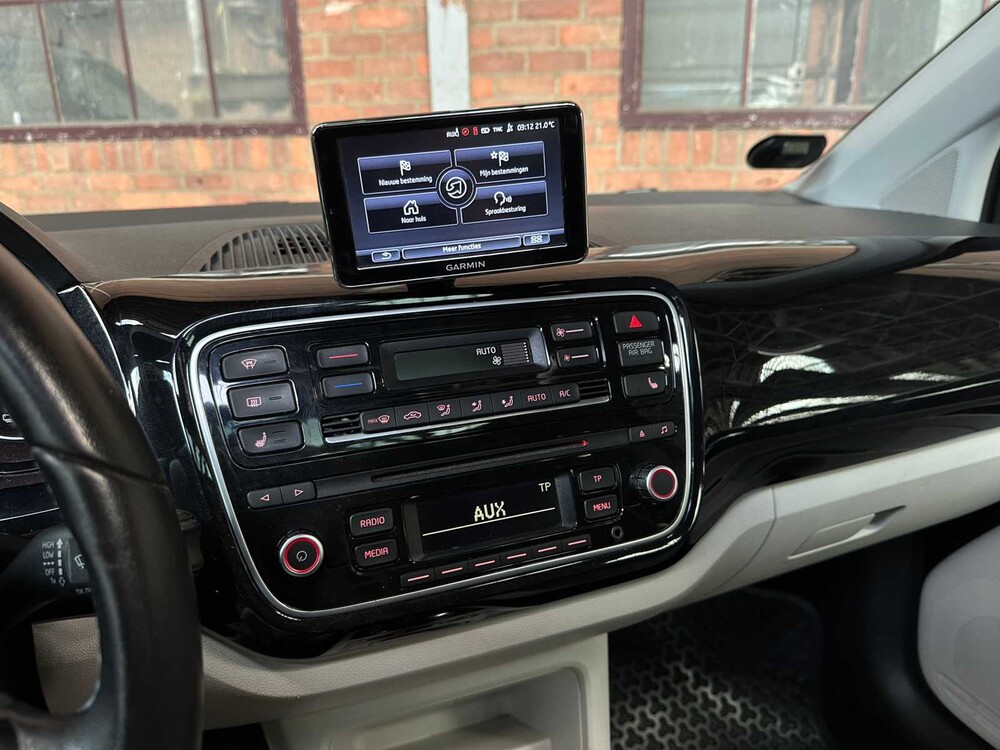 Volkswagen e-Up! 60kw 2015, R-694-XD