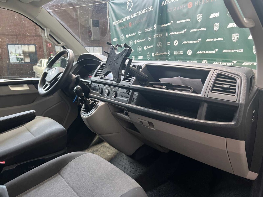 Volkswagen Transporter 2.0 TDI L1H1 Highl. 84hp 2018, V-236-PF