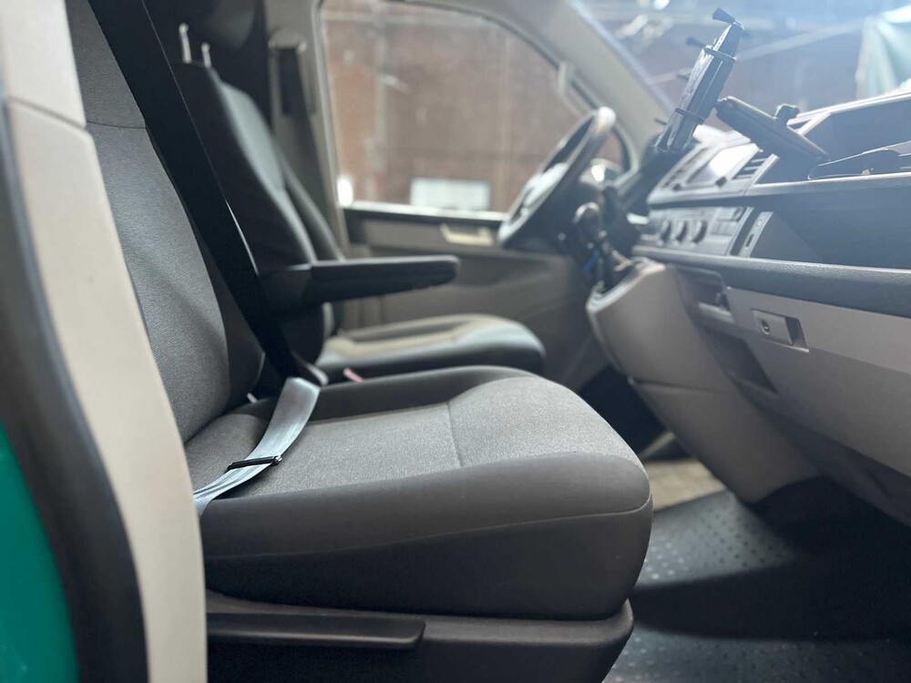 Volkswagen Transporter 2.0 TDI L1H1 Highl. 84hp 2018, V-236-PF