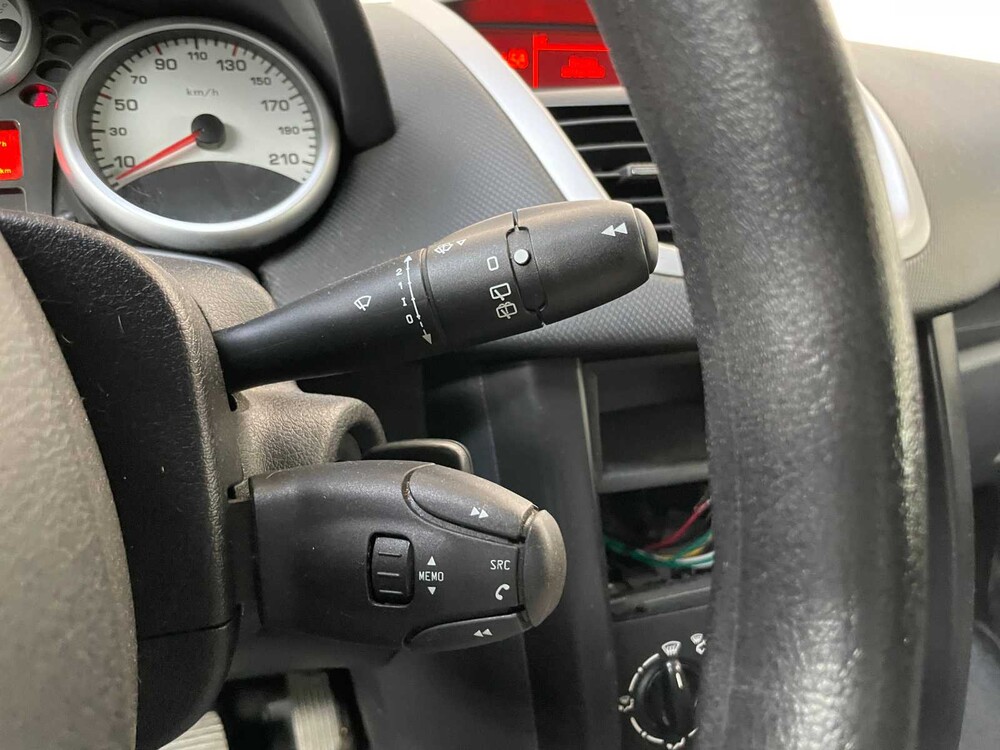 Peugeot 207 1.4 VTi Cool 'n Blue 95hp 2008, 05-ZH-XZ