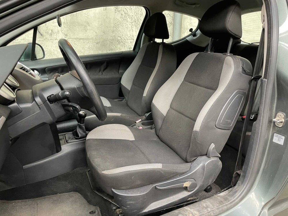 Peugeot 207 1.4 VTi Cool 'n Blue 95hp 2008, 05-ZH-XZ
