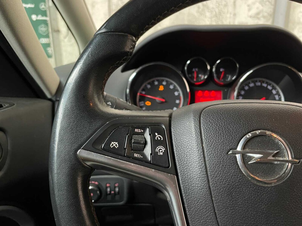 Opel Zafira Tourer 1.4 Edition 140hp 2012, 95-TKG-6