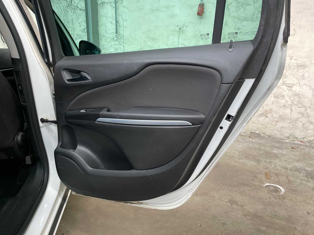 Opel Zafira Tourer 1.4 Edition 140hp 2012, 95-TKG-6