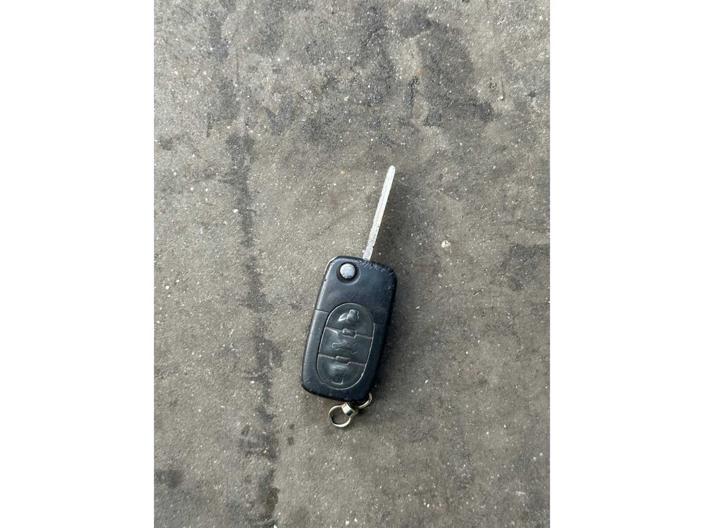 Audi A4 Sedan 2.0 FSI 150hp 2002 75-JZ-RP