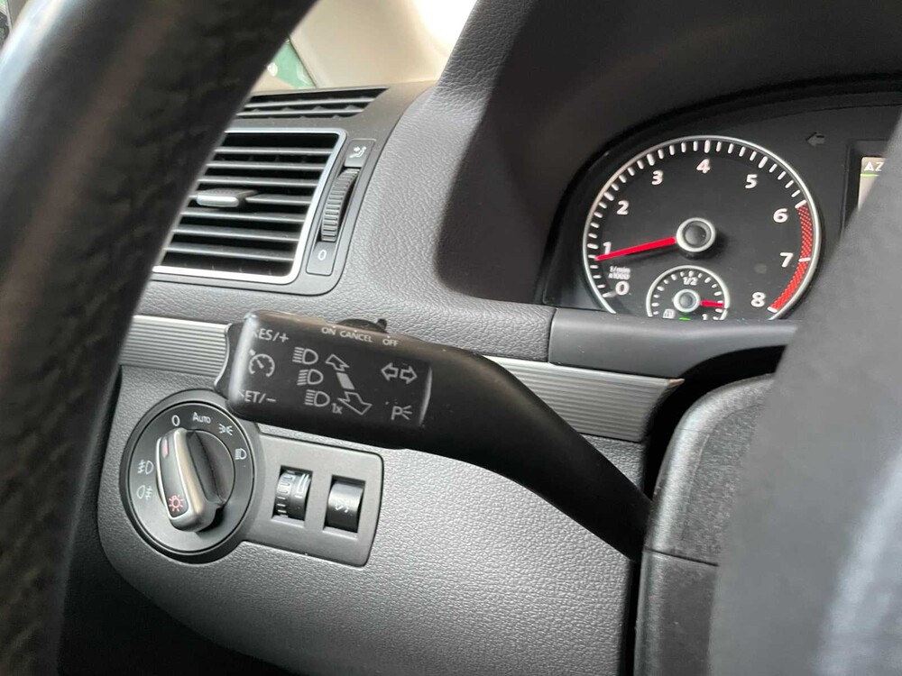 Volkswagen Touran 1.4 TSI Comfl. Eco 150hp 2012, HJL-34-B