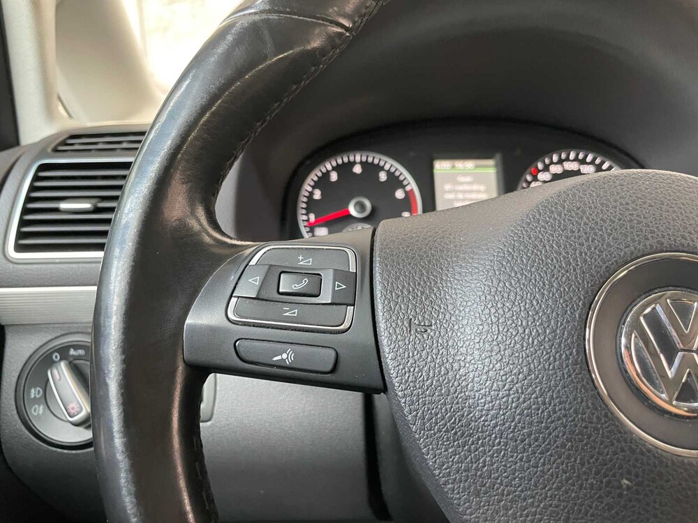 Volkswagen Touran 1.4 TSI Comfl. Eco 150hp 2012, HJL-34-B