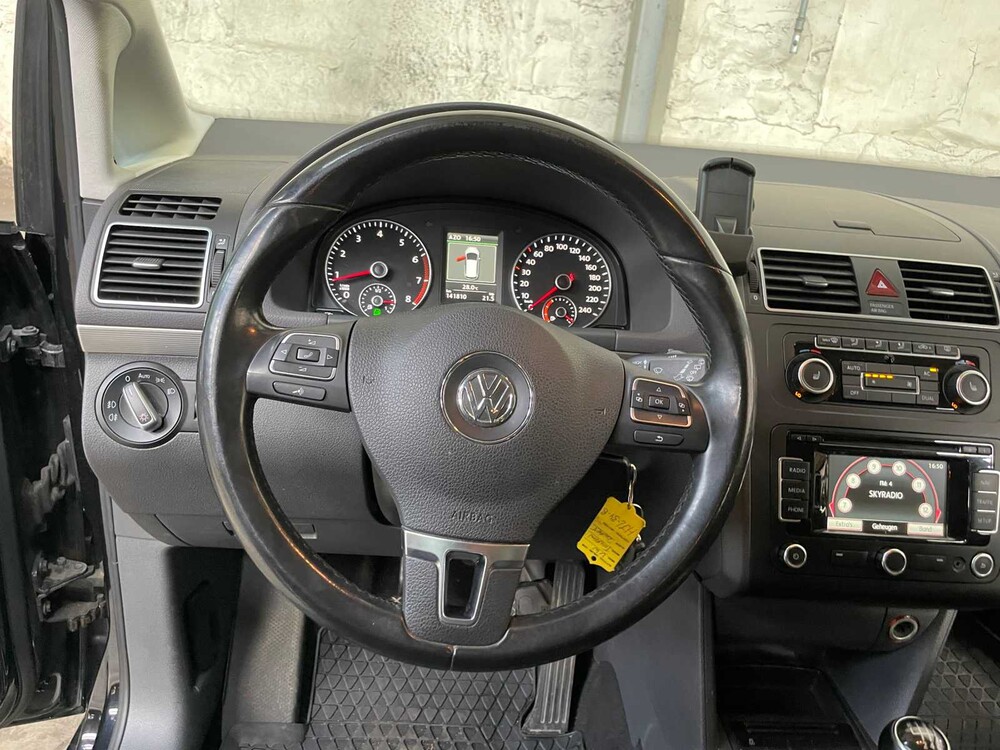 Volkswagen Touran 1.4 TSI Comfl. Eco 150hp 2012, HJL-34-B