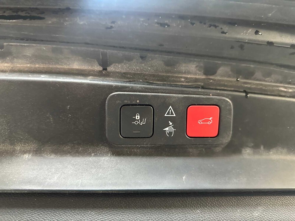 Peugeot 5008 1.2 PureTech Allure 131hp 2018, SN-451-R