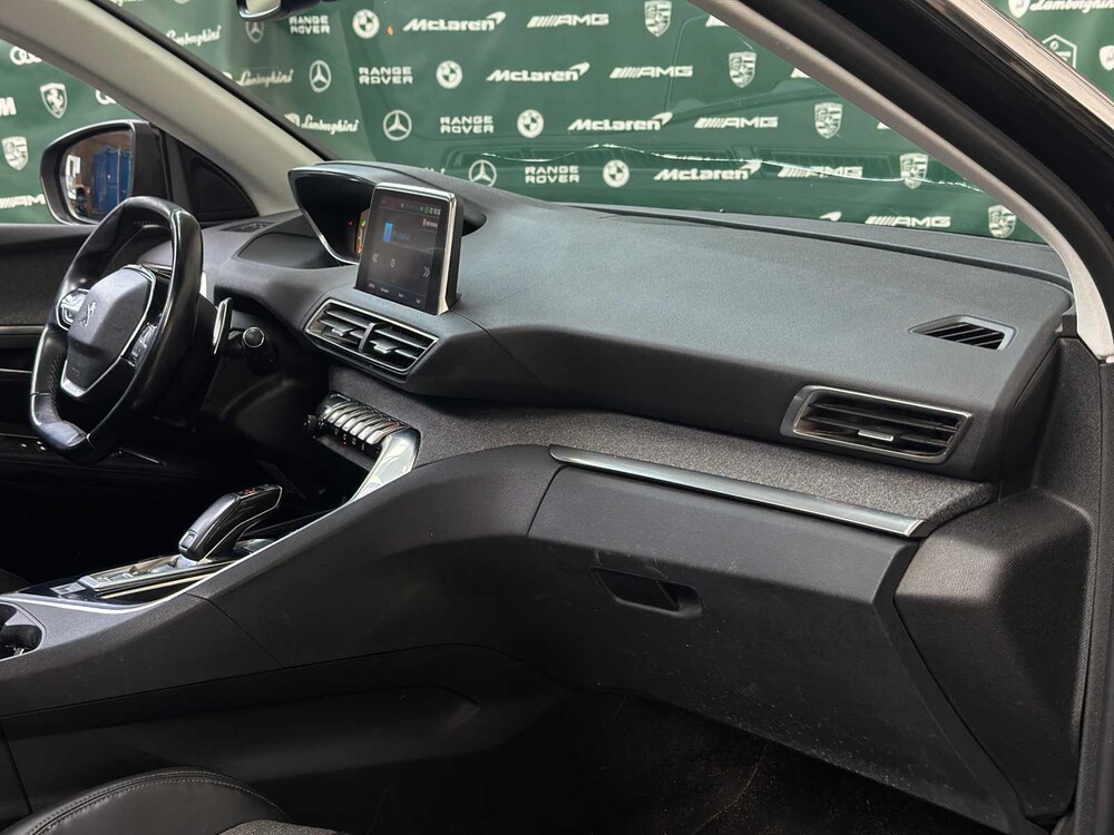 Peugeot 5008 1.2 PureTech Allure 131hp 2018, SN-451-R