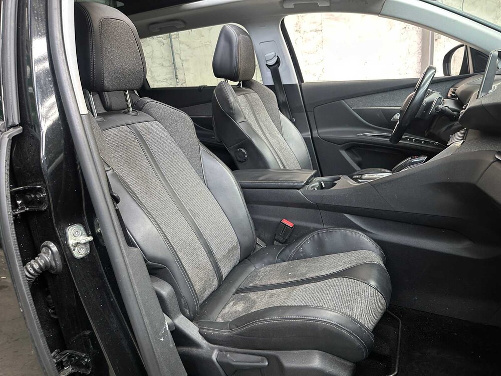 Peugeot 5008 1.2 PureTech Allure 131hp 2018, SN-451-R