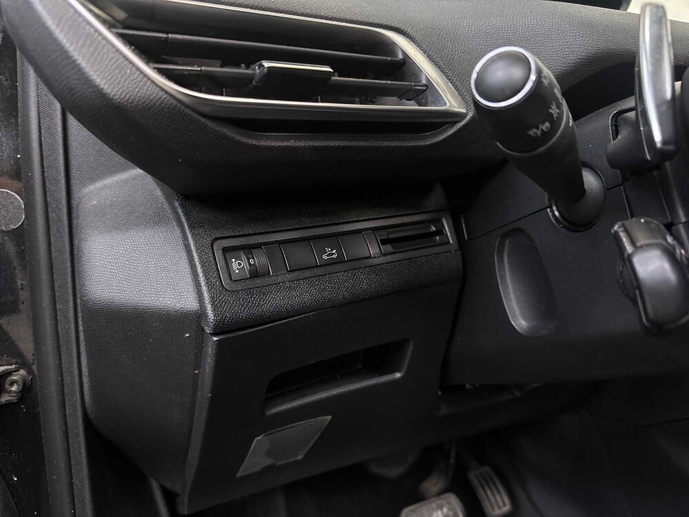 Peugeot 5008 1.2 PureTech Allure 131hp 2018, SN-451-R