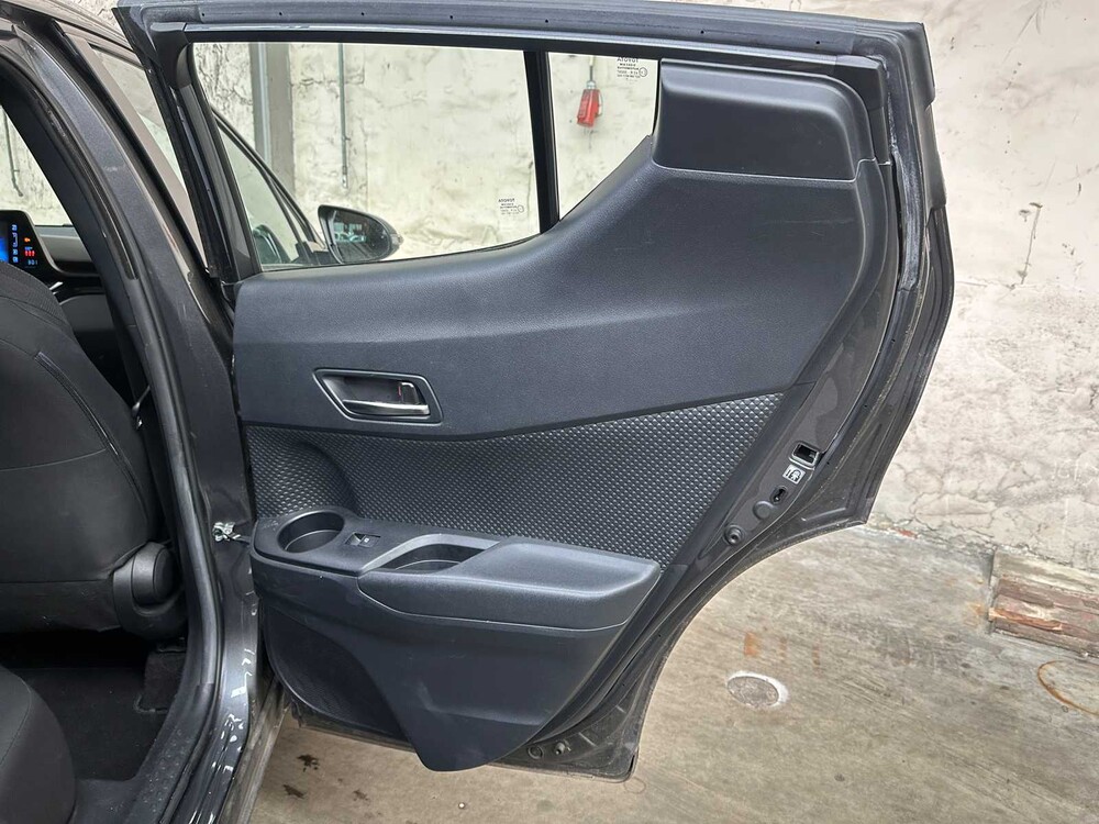 Toyota C-HR 1.2 Dynamic 116hp 2017, NS-334-V