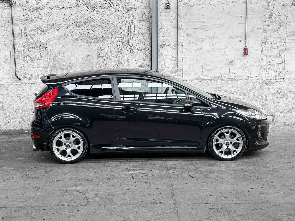 Ford Fiesta 1.6 Ghia 120hp 2010, R-735-PH