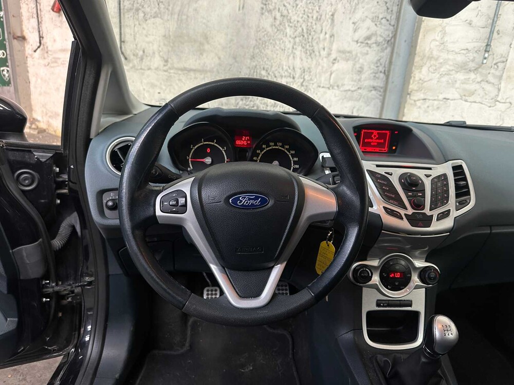 Ford Fiesta 1.6 Ghia 120hp 2010, R-735-PH