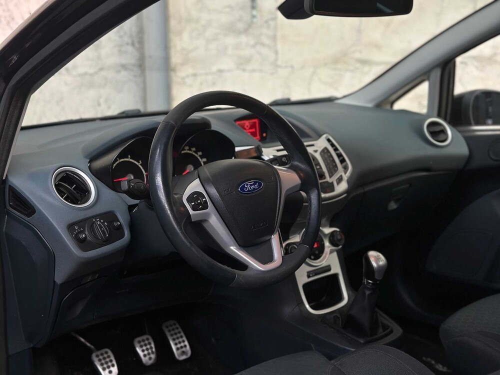 Ford Fiesta 1.6 Ghia 120hp 2010, R-735-PH