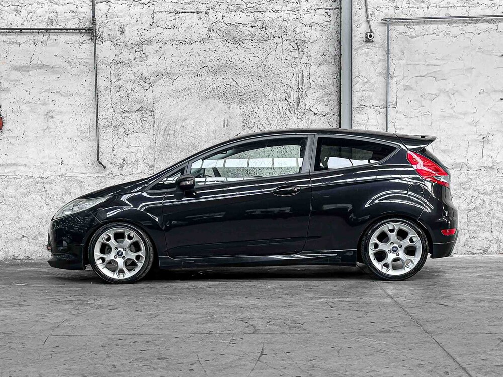 Ford Fiesta 1.6 Ghia 120hp 2010, R-735-PH