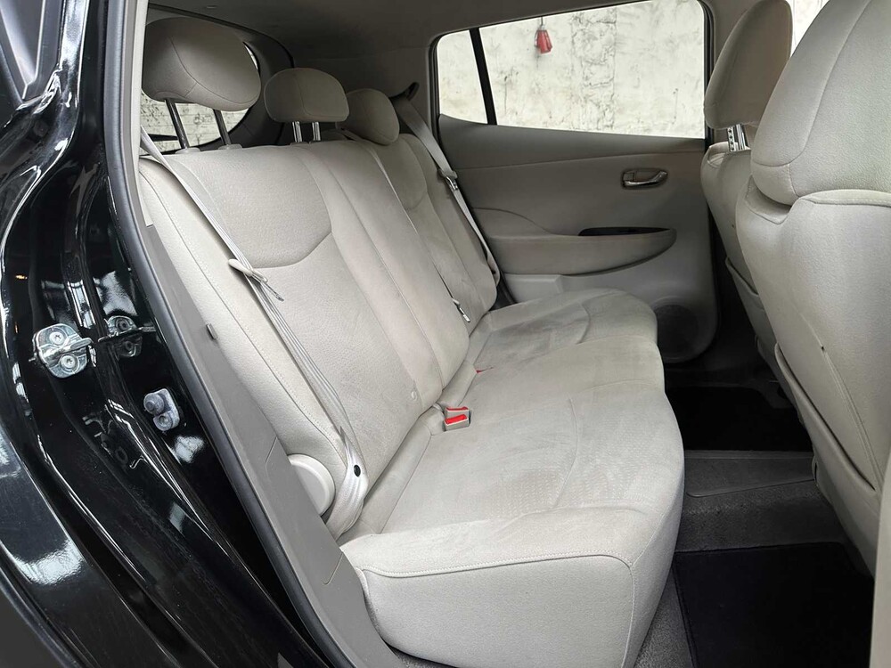 Nissan LEAF Base 24 kWh 2012, 20-ZDD-3