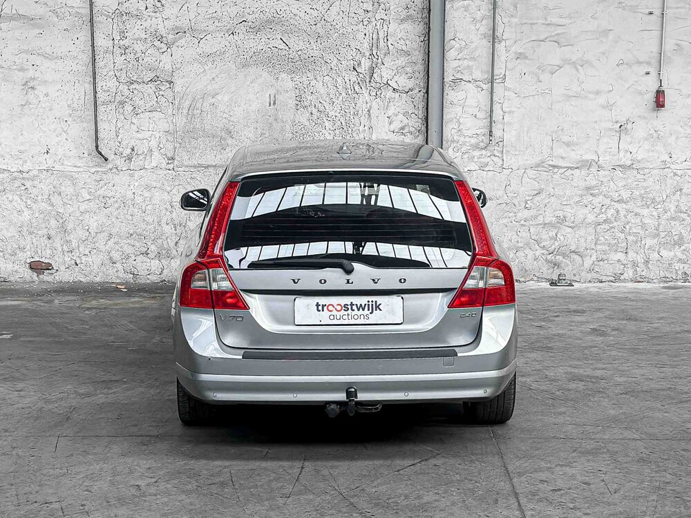 Volvo V70 2.4D Momentum 175hp 2010, 48-KXP-9