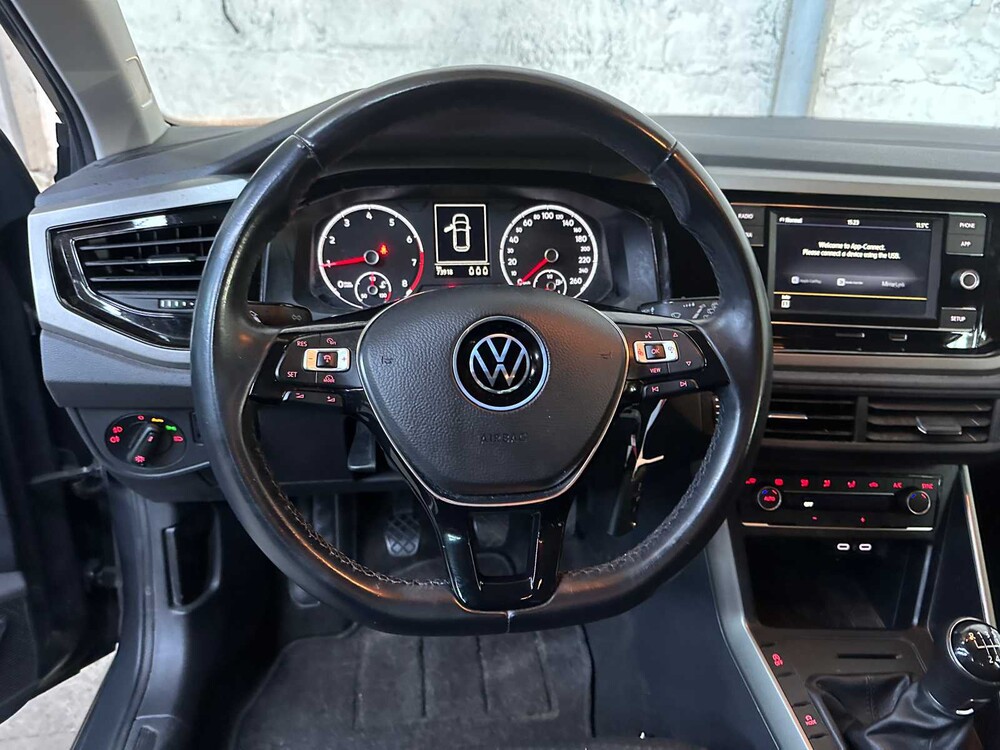 Volkswagen Polo 1.0 TSI Comf.l. Bus. 95hp 2021, K-179-VG