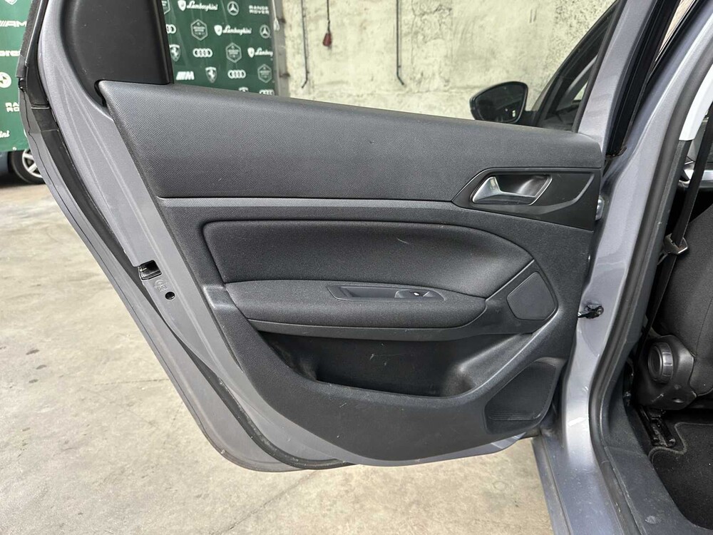 Peugeot 308 SW 1.2 PureTech Style 131hp 2016, JL-799-X