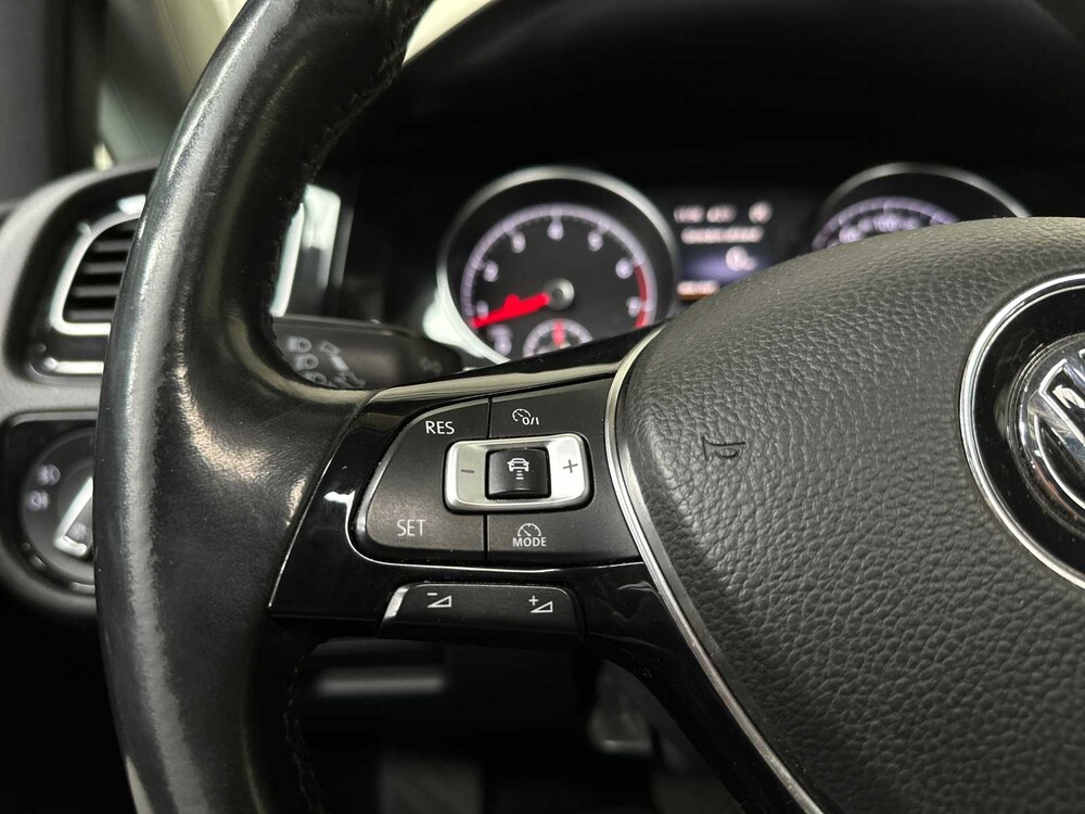 Volkswagen Golf 1.4 TSI ACT Business Edition 150hp 2015, 7-ZKB-17