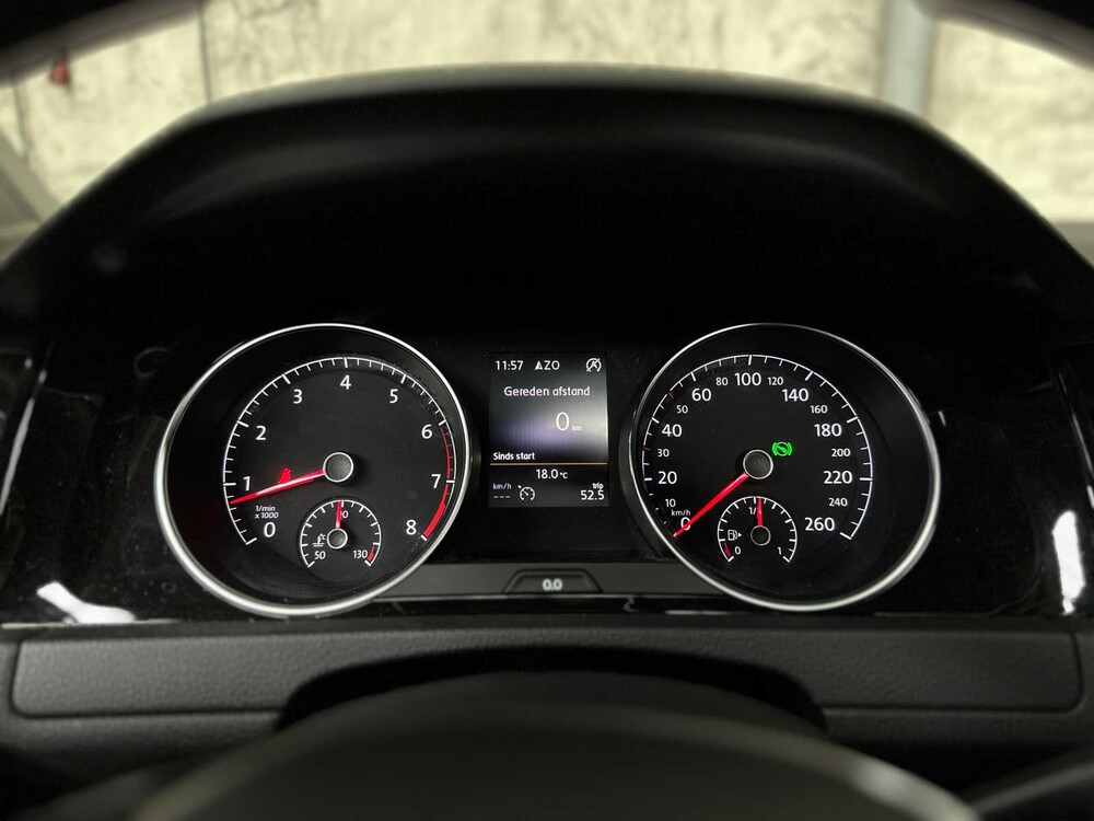 Volkswagen Golf 1.4 TSI ACT Business Edition 150hp 2015, 7-ZKB-17