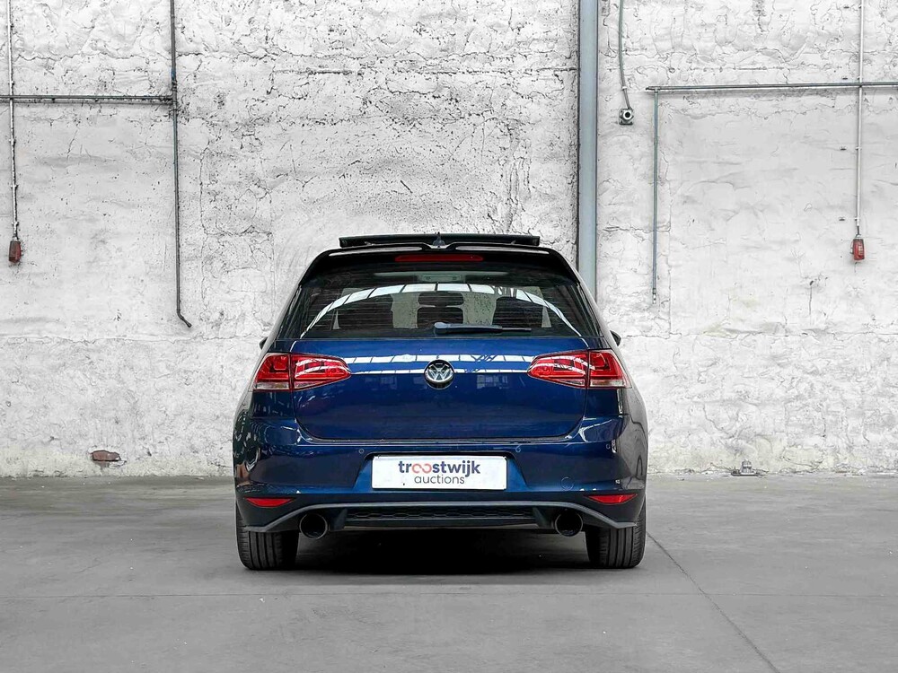 Volkswagen Golf 1.4 TSI ACT Business Edition 150hp 2015, 7-ZKB-17