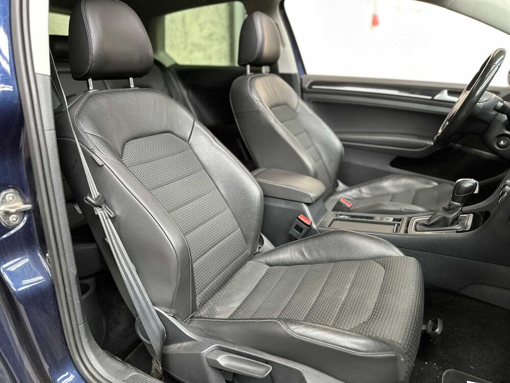 Volkswagen Golf 1.4 TSI ACT Business Edition 150hp 2015, 7-ZKB-17