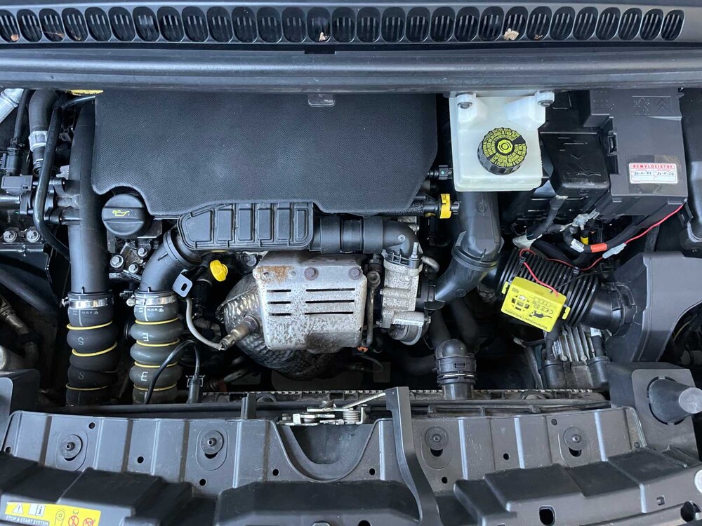 Peugeot 3008 1.2 PureTech Allure 131hp 2016, K-496-HJ