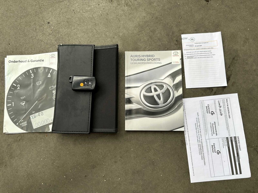 Toyota Auris Touring Sports 1.8 Hybrid Lease Pro 99hp 2015, HP-749-Z