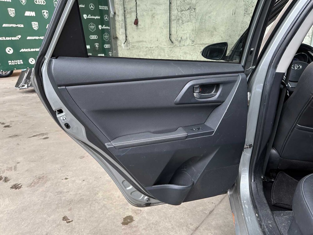 Toyota Auris Touring Sports 1.8 Hybrid Lease Pro 99hp 2015, HP-749-Z