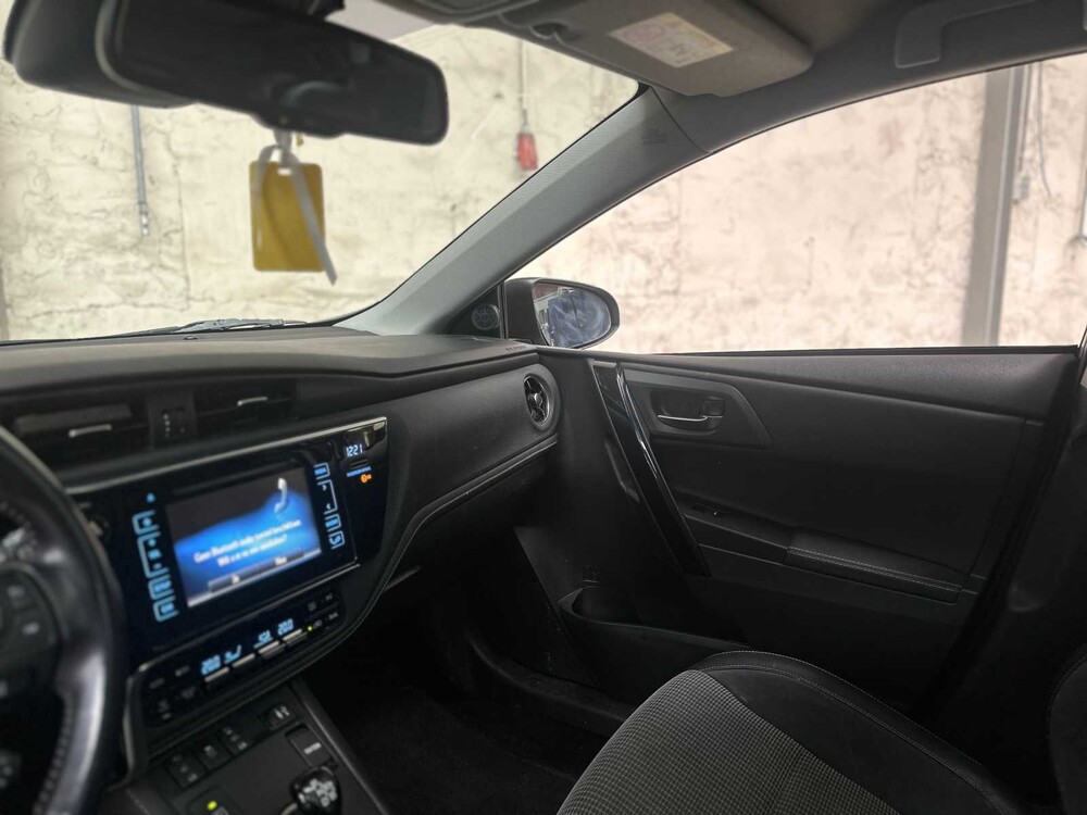 Toyota Auris Touring Sports 1.8 Hybrid Lease Pro 99hp 2015, HP-749-Z