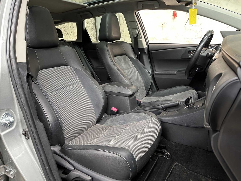 Toyota Auris Touring Sports 1.8 Hybrid Lease Pro 99hp 2015, HP-749-Z