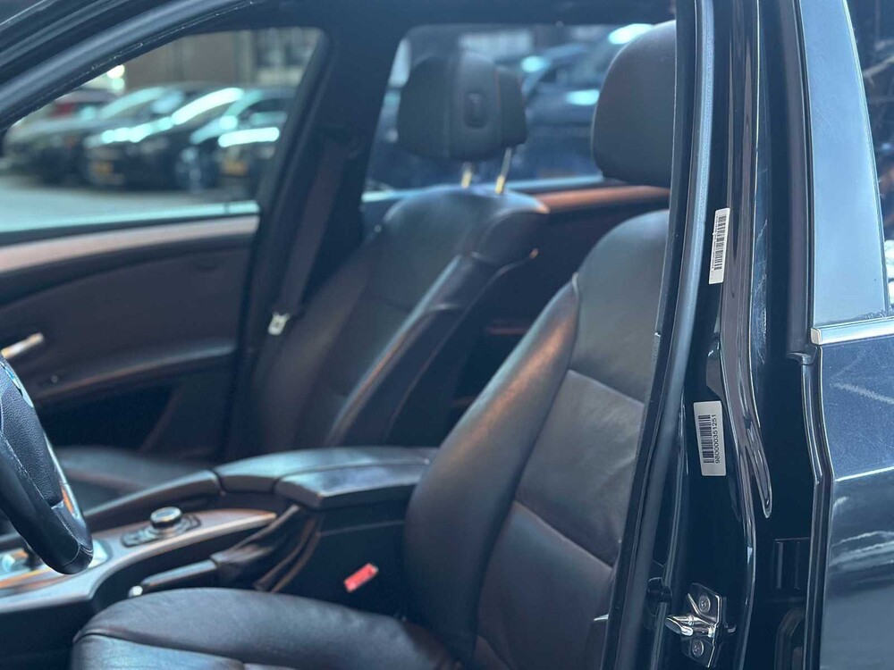 BMW 525i Touring Executive 218hp 2009 5-series E61, 02-LRN-4