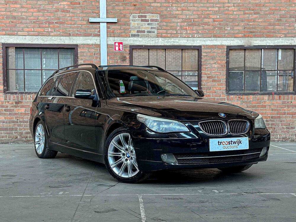 BMW 525i Touring Executive 218hp 2009 5-series E61, 02-LRN-4