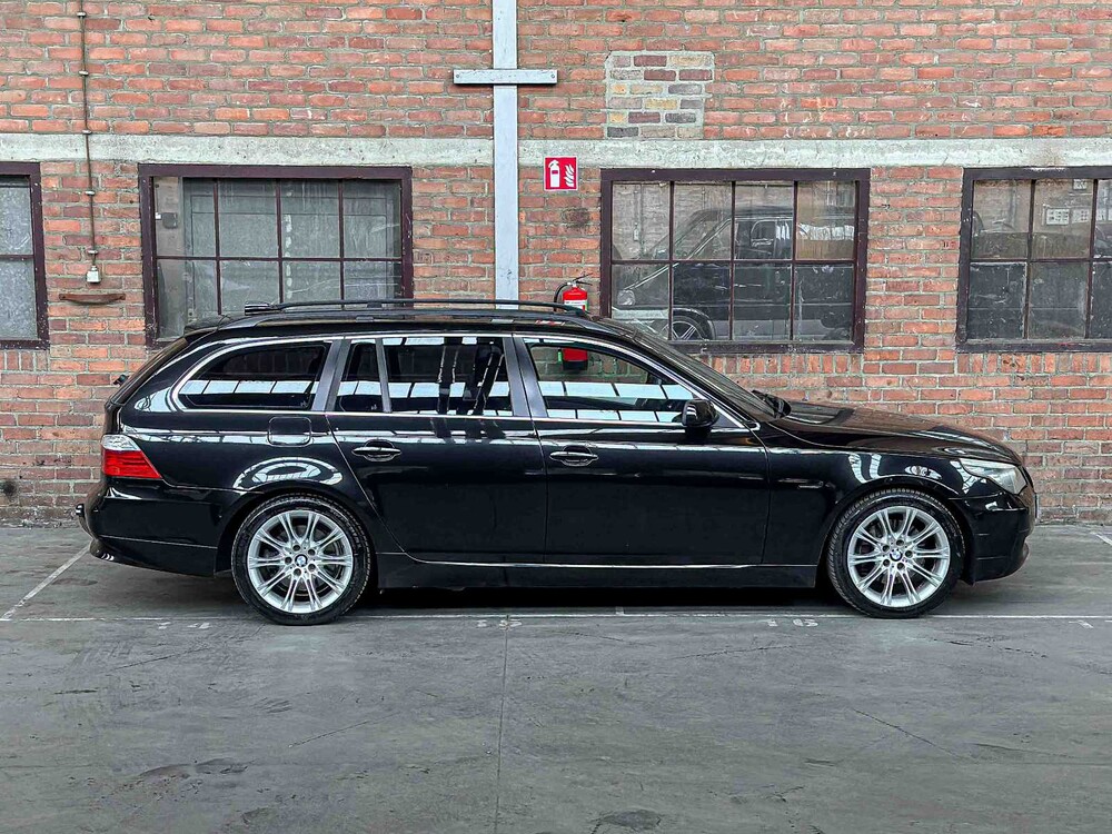 BMW 525i Touring Executive 218hp 2009 5-series E61, 02-LRN-4