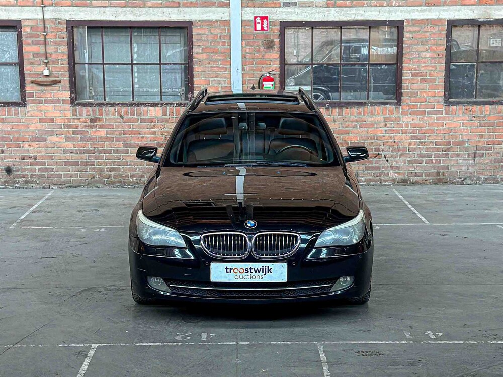 BMW 525i Touring Executive 218hp 2009 5-series E61, 02-LRN-4
