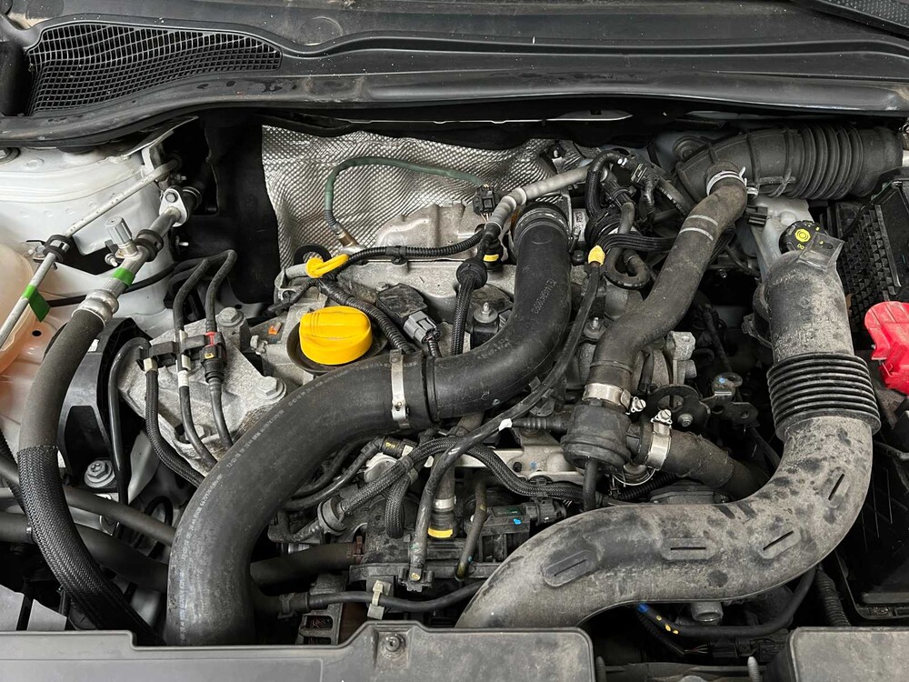 Renault Clio Estate 0.9 TCe Zen 90hp 2018, TN-529-B