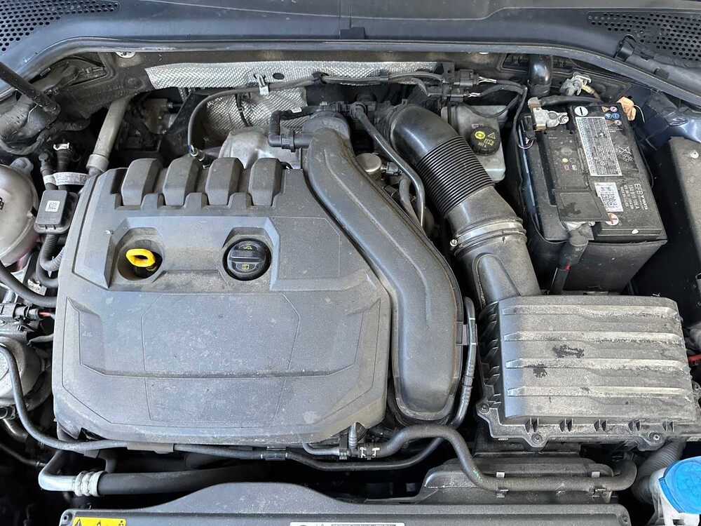 Volkswagen Golf Variant 1.5 TSI CL Bns 131hp 2019, G-820-LH