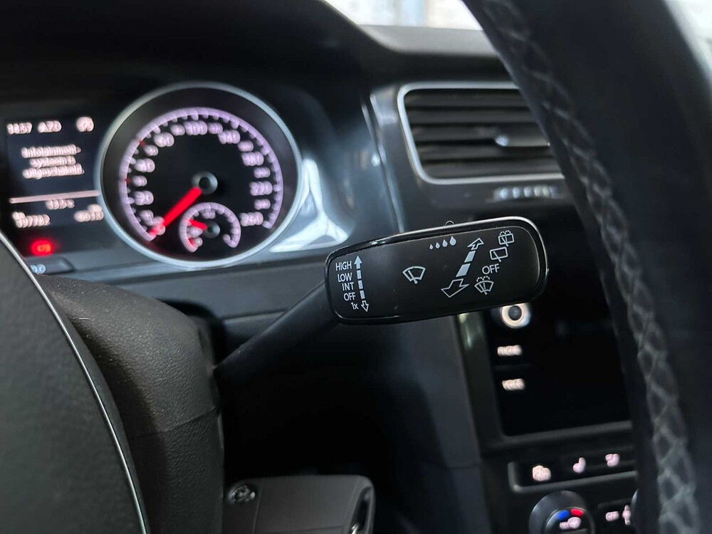 Volkswagen Golf Variant 1.5 TSI CL Bns 131hp 2019, G-820-LH