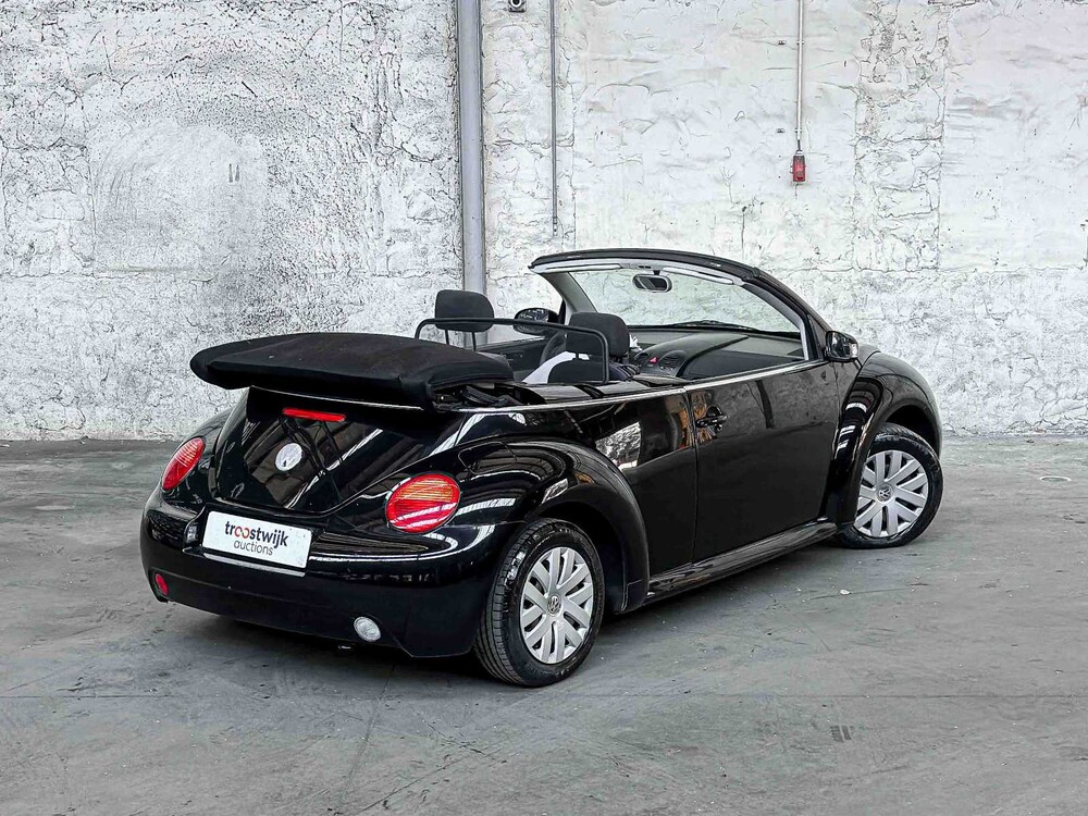 Volkswagen New Beetle Cabriolet 1.6 102hp 2003, 75-GNV-4