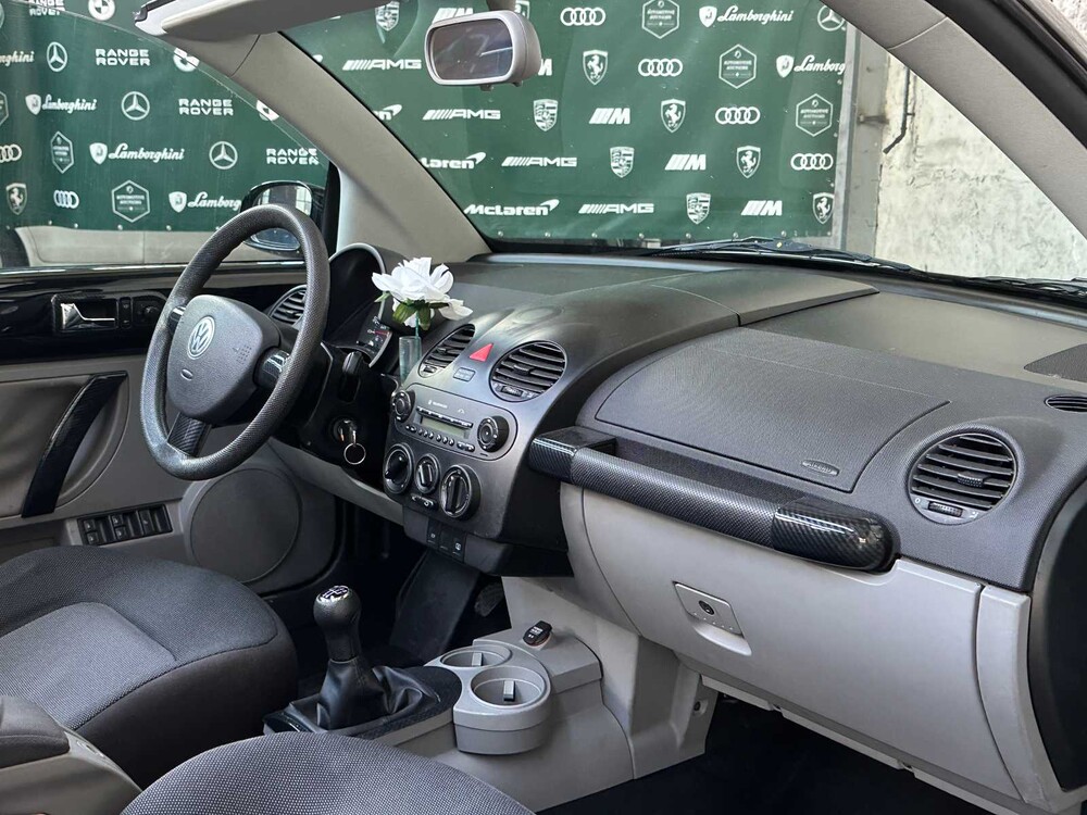 Volkswagen New Beetle Cabriolet 1.6 102hp 2003, 75-GNV-4