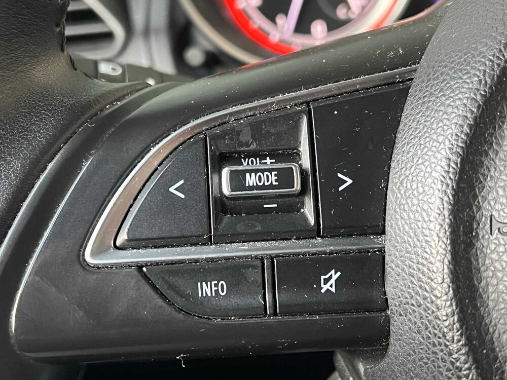 Suzuki Swift 1.2 Style Smart Hybr 90hp 2020, H-005-RR