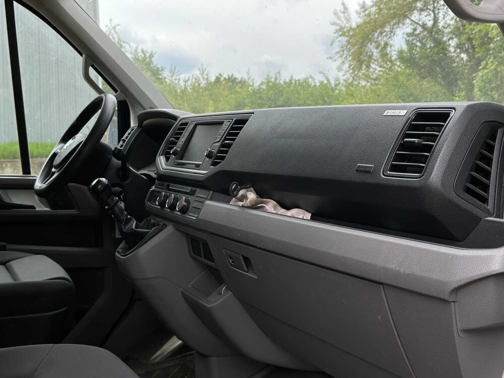 Volkswagen Crafter 35 2.0 TDI L4 EL Highline 177hp 2018, V-106-NZ Commercial Vehicle