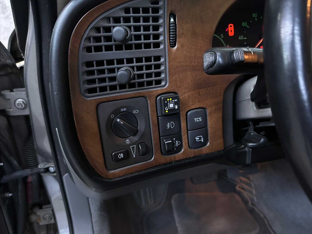 Saab 9-5 Estate 2.3t Vector 185hp 2003, 45-NJ-VD