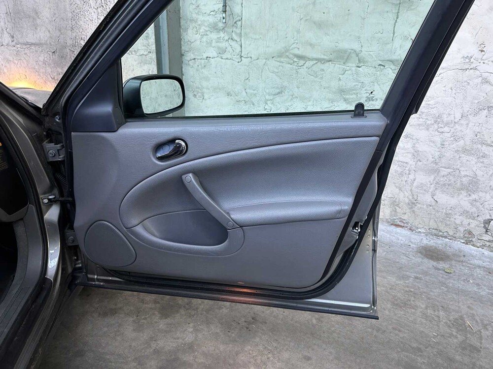 Saab 9-5 Estate 2.3t Vector 185hp 2003, 45-NJ-VD