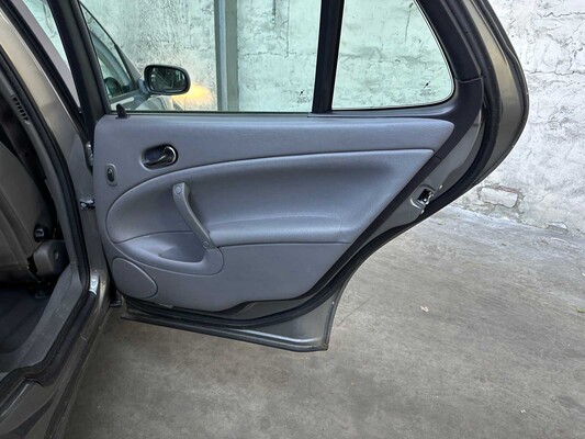 Saab 9-5 Estate 2.3t Vector 185pk 2003, 45-NJ-VD